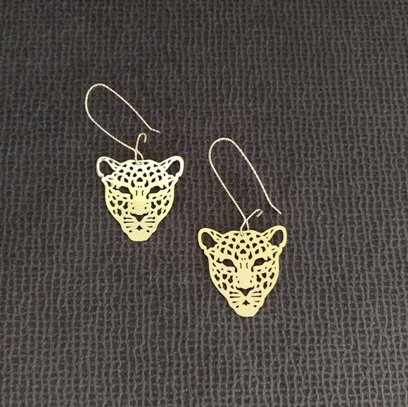 bella jack Laser Cut Leopard🐆 Head Earrings - Picture 5 of 13